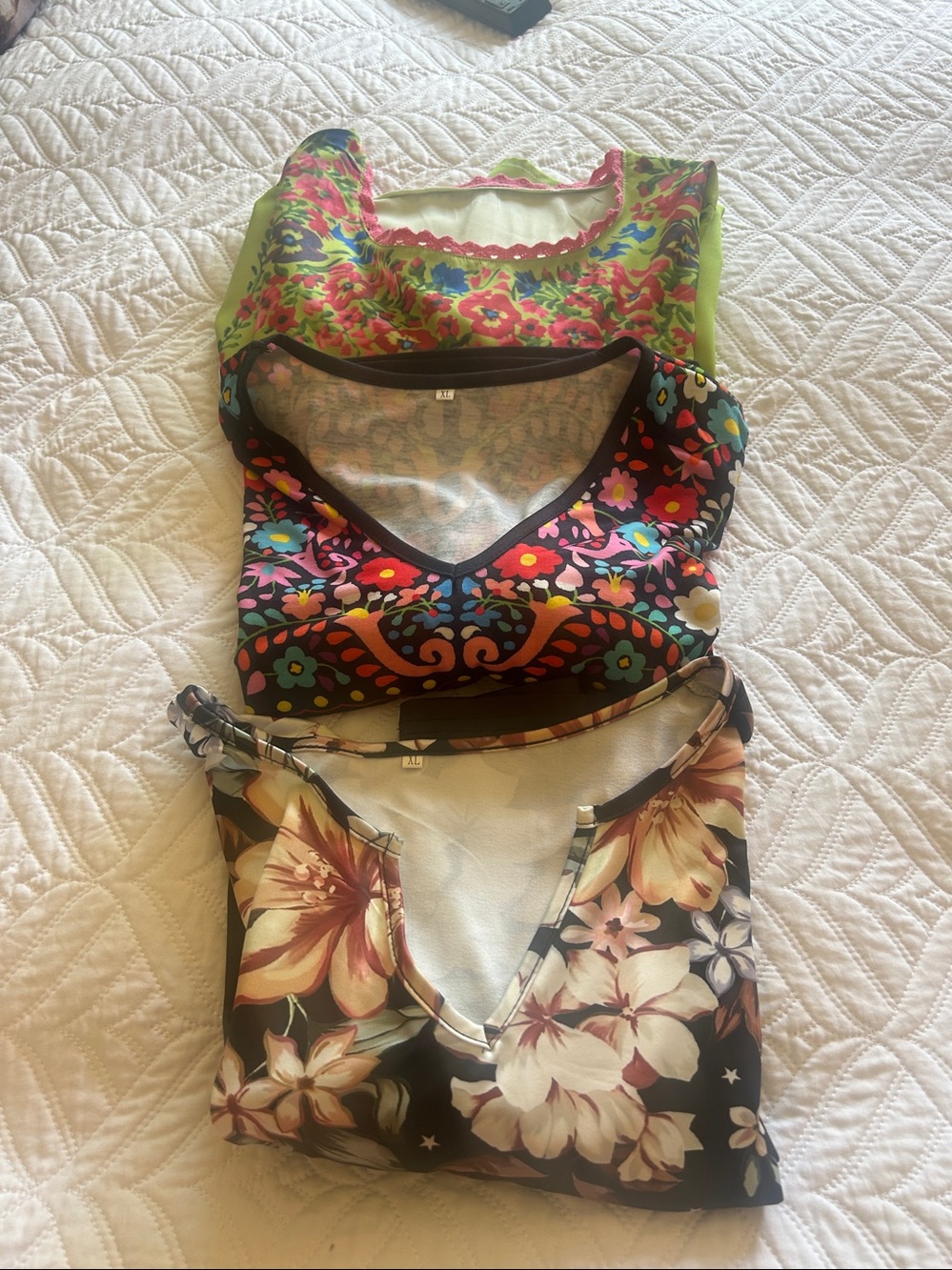 3 women’s blouses Floral